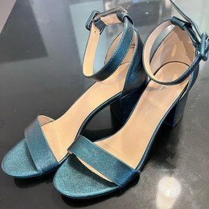 CHINESE LAUNDRY Emerald Green Jody Heeled Sandal